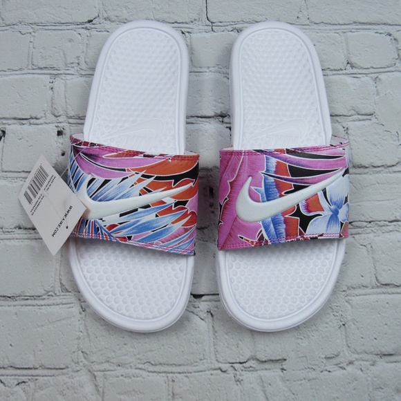 nike hawaiian slides